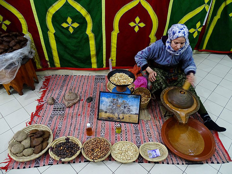 Presa manuala pentru extragerea uleiului de argan in maroc